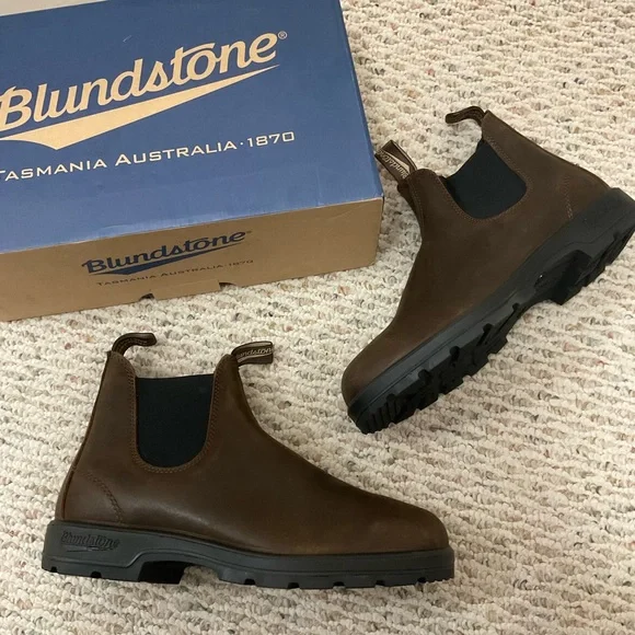 🆕 Blundstone men’s brown leather chelsea ankle boots